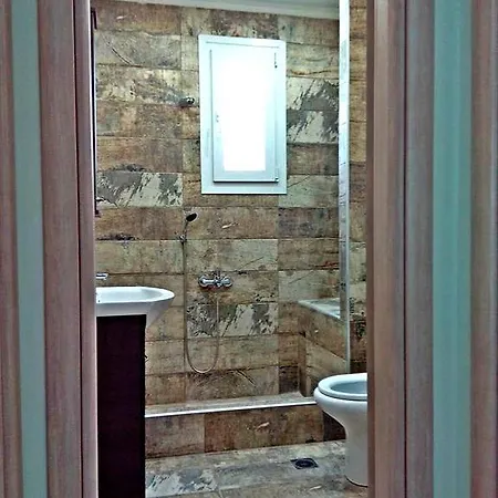 Iro Apartment Néa Péramos Buitenkant foto