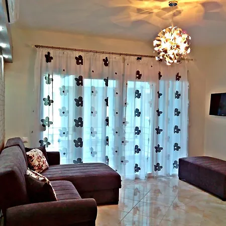 Iro Apartment Néa Péramos Buitenkant foto