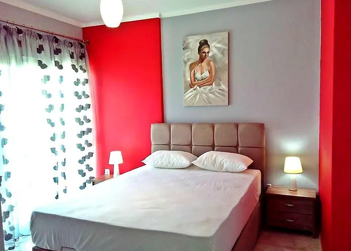 Iro Apartment