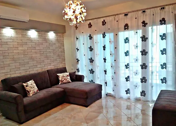Iro Apartment